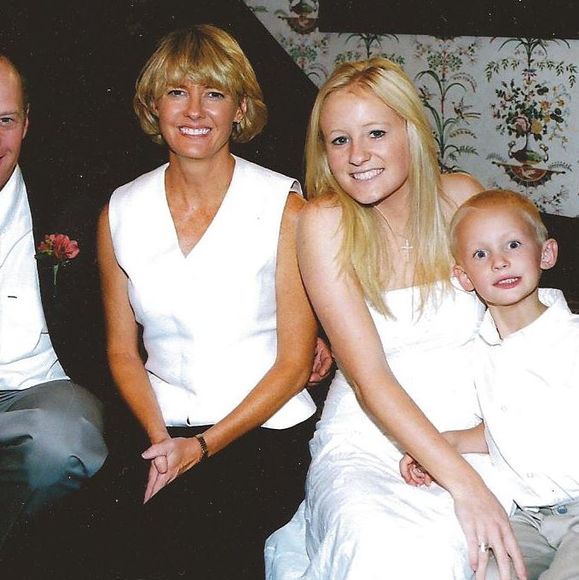 Meet your Posher, Amy - Picture 1 of 1